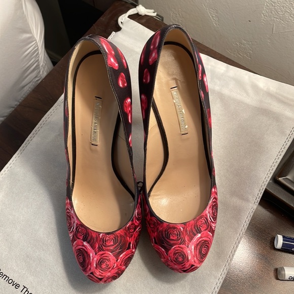 Nicholas Kirkwood Pink Satin Rose Print Platform Heels - Picture 4 of 7